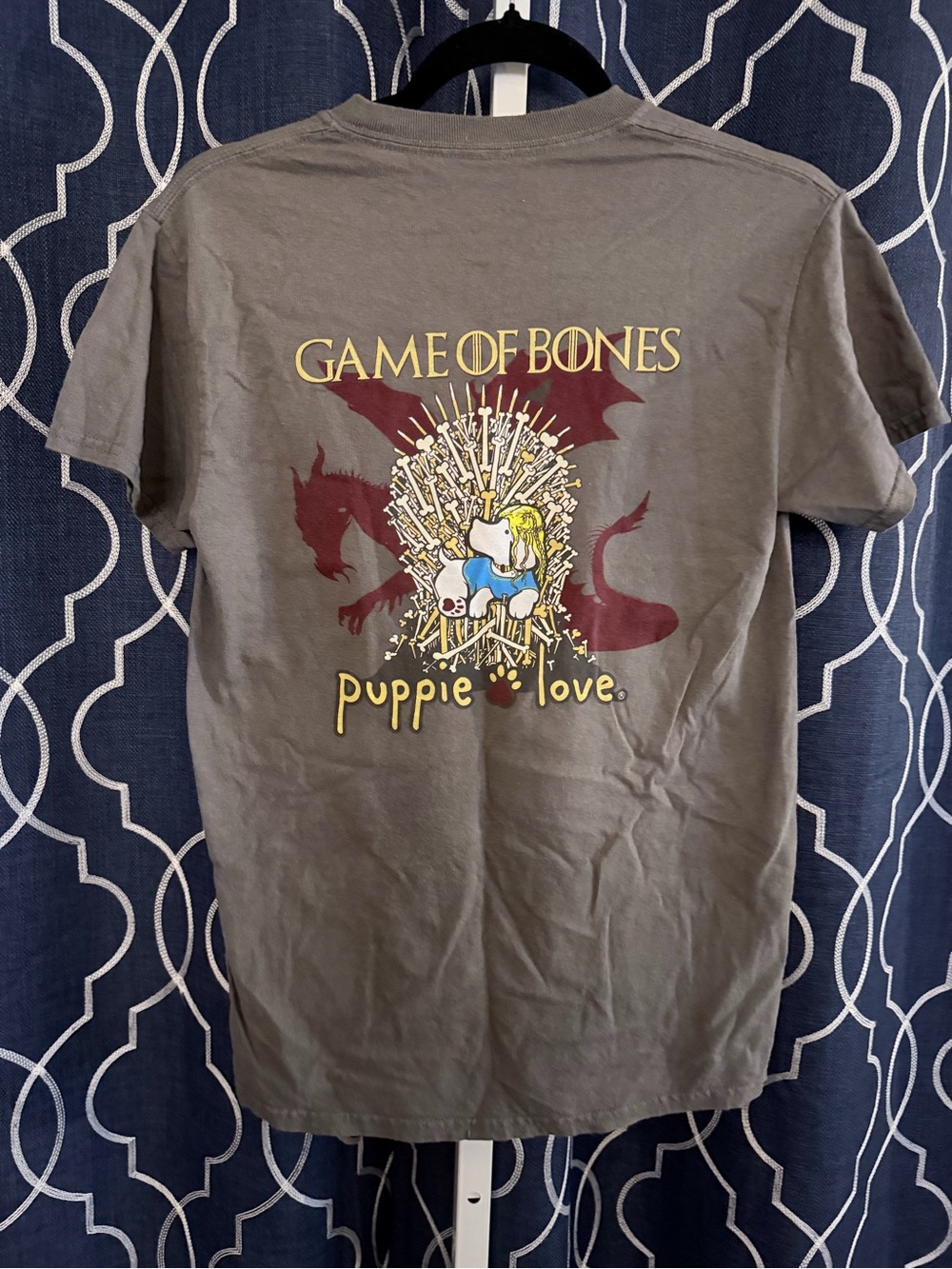 Puppie Love Game of Bones Graphic Tee H17